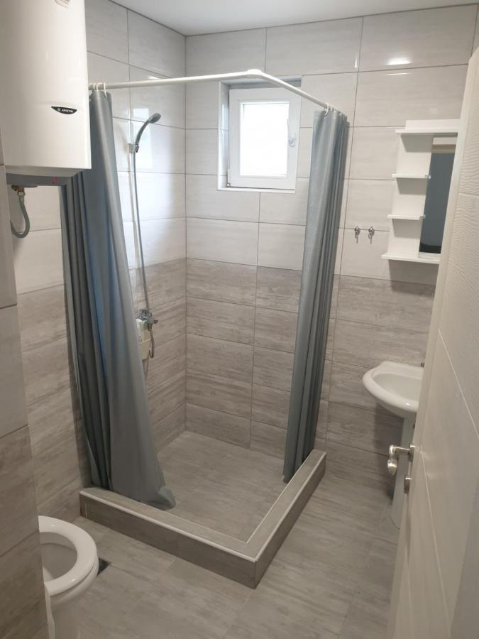 Vikendica Apartments Dunav Ms Celarevo Bagian luar foto