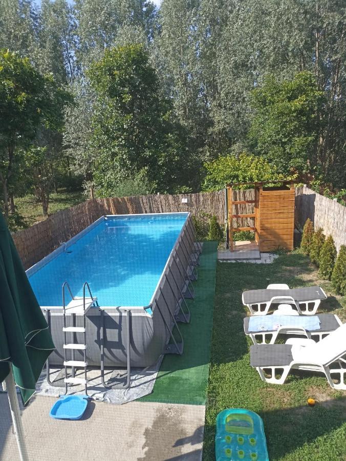 Vikendica Apartments Dunav Ms Celarevo Bagian luar foto
