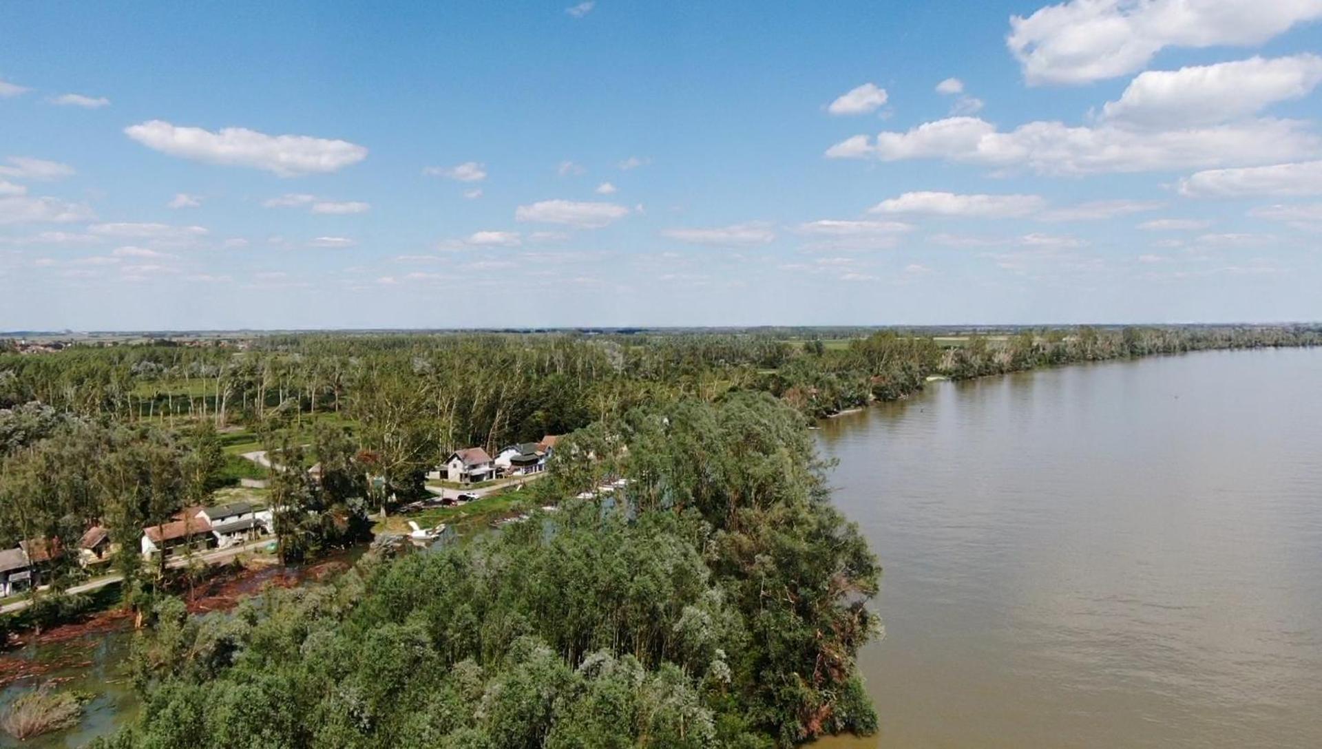 Vikendica Apartments Dunav Ms Celarevo Bagian luar foto